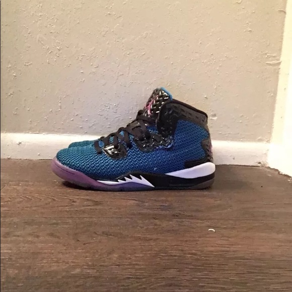 Jordan Spike Fortys - Picture 2 of 4